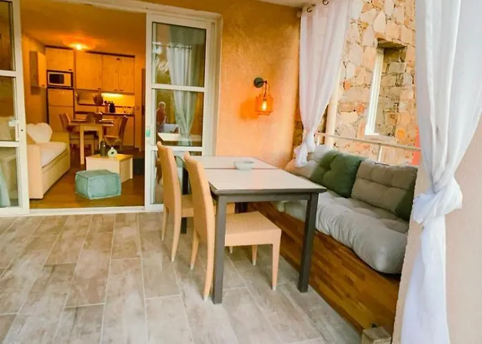 Cap Esterel/coeur Village/rdj Daire